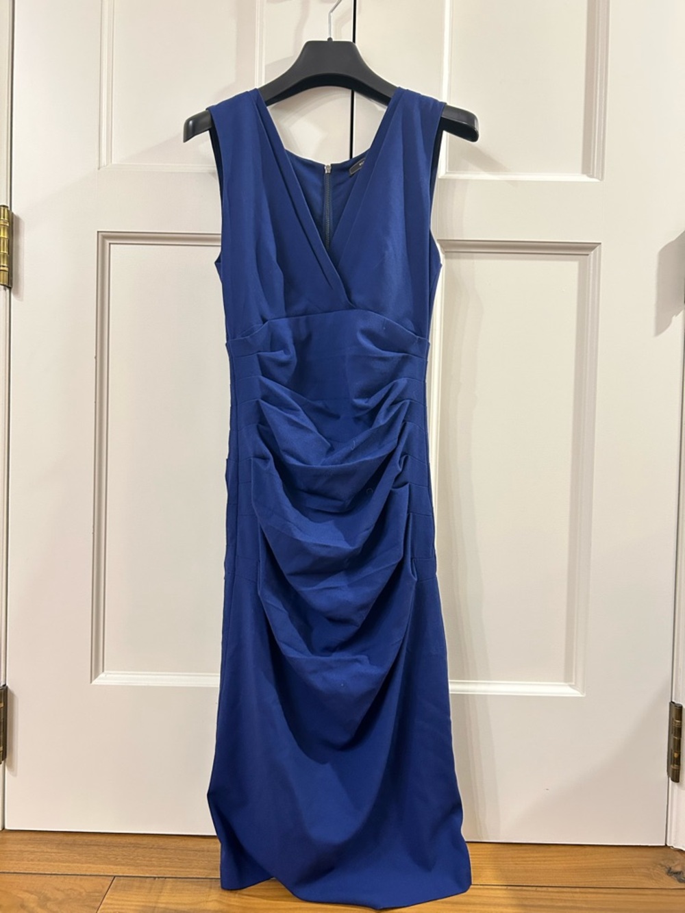BCBGMaxAzria Royal Blue Ruched V-Neck Midi Sheath Dress - Picture 3 of 3
